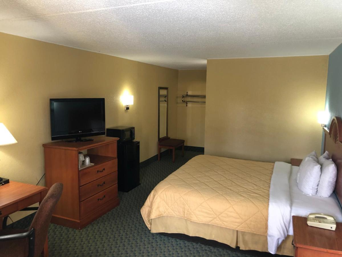 Rodeway Inn Joint Base Andrews Area Camp Springs Eksteriør billede