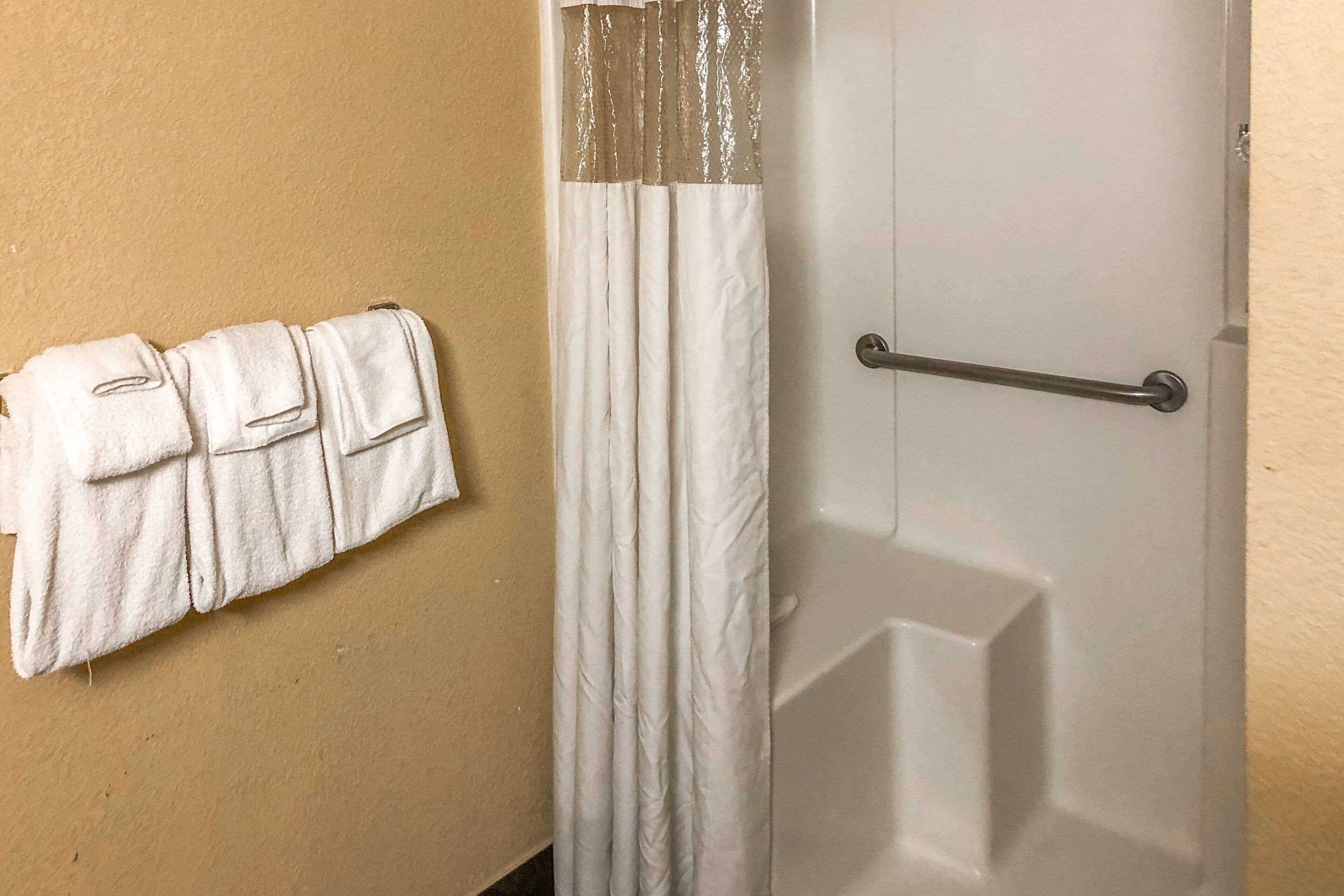 Rodeway Inn Joint Base Andrews Area Camp Springs Eksteriør billede