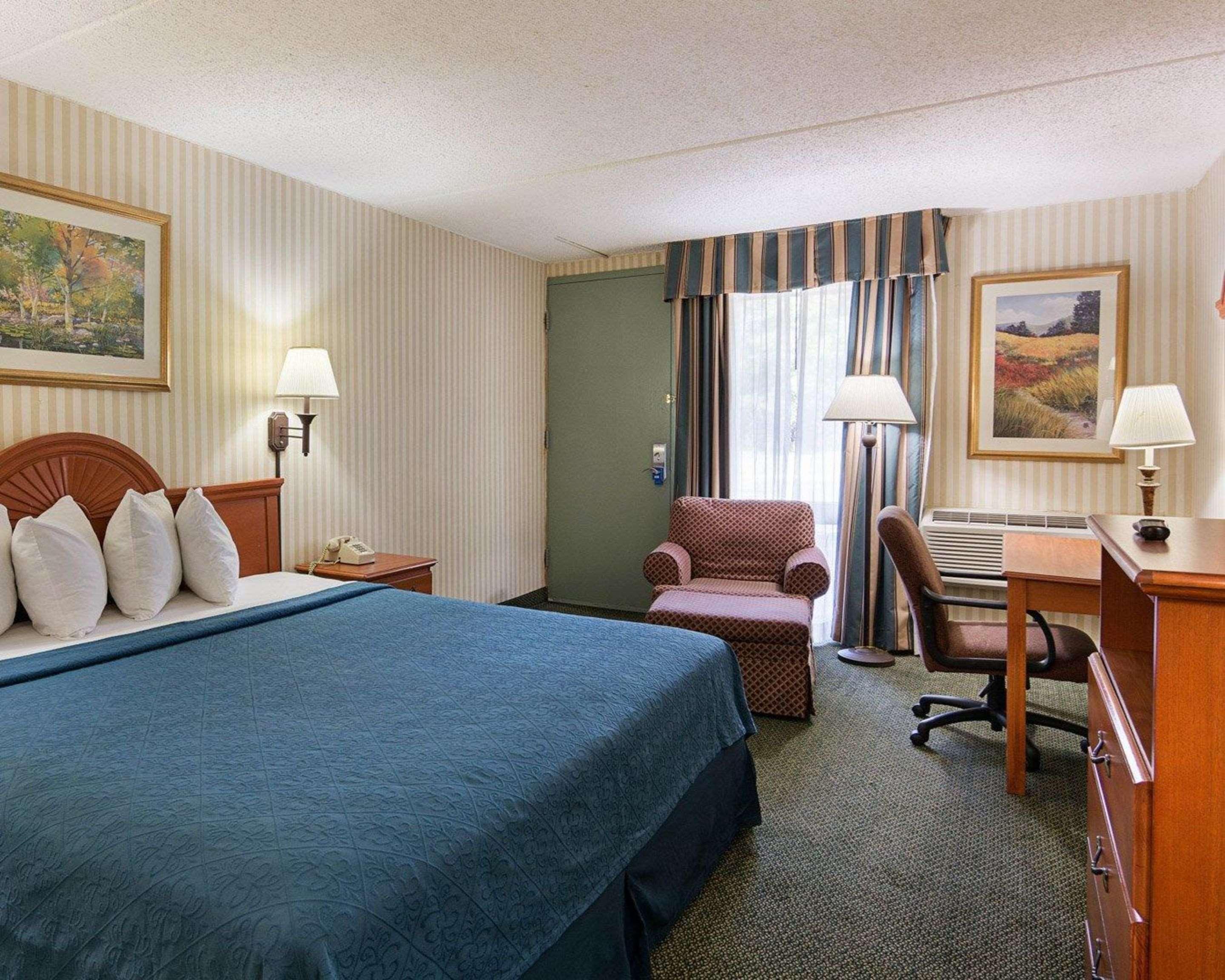 Rodeway Inn Joint Base Andrews Area Camp Springs Eksteriør billede