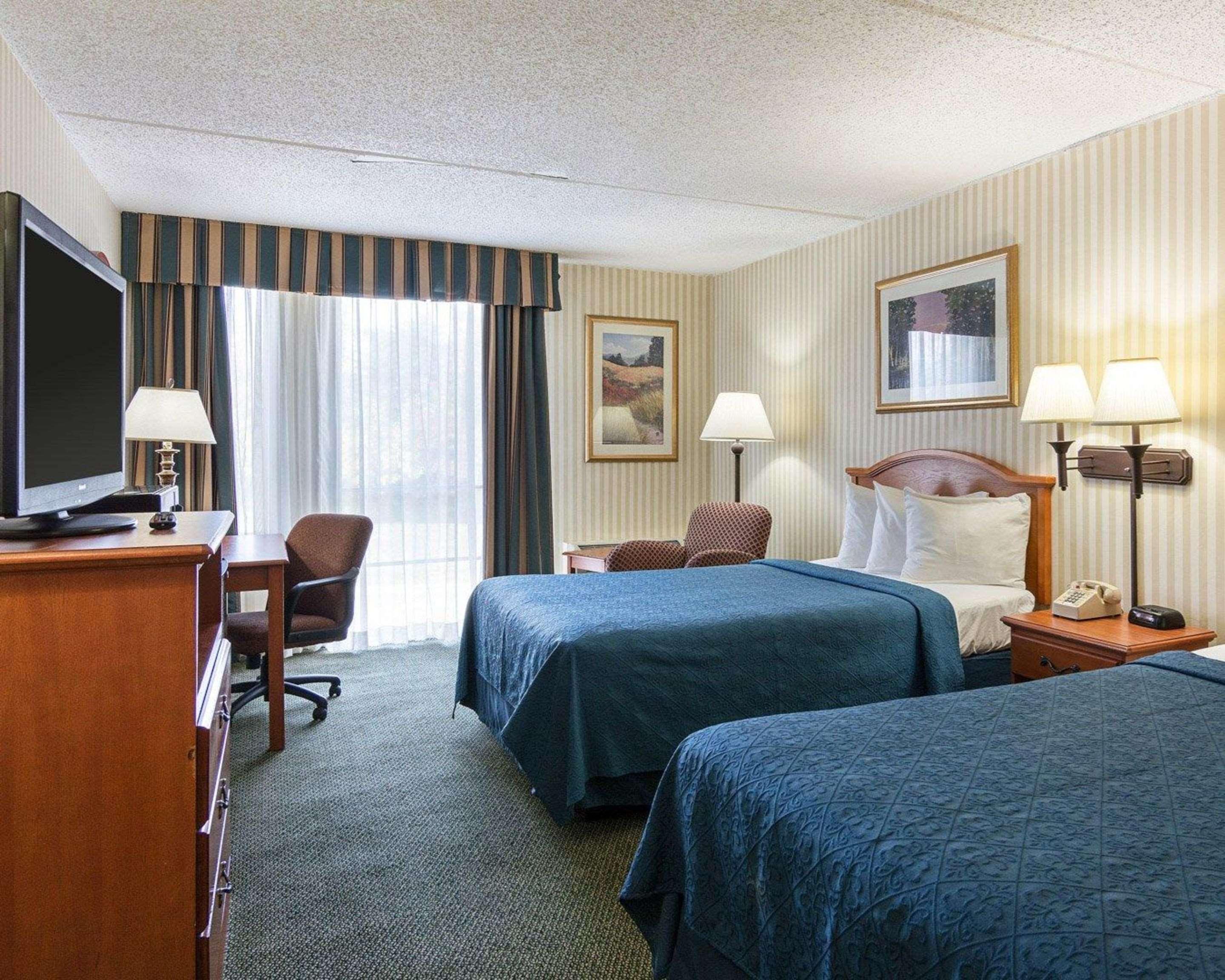Rodeway Inn Joint Base Andrews Area Camp Springs Eksteriør billede