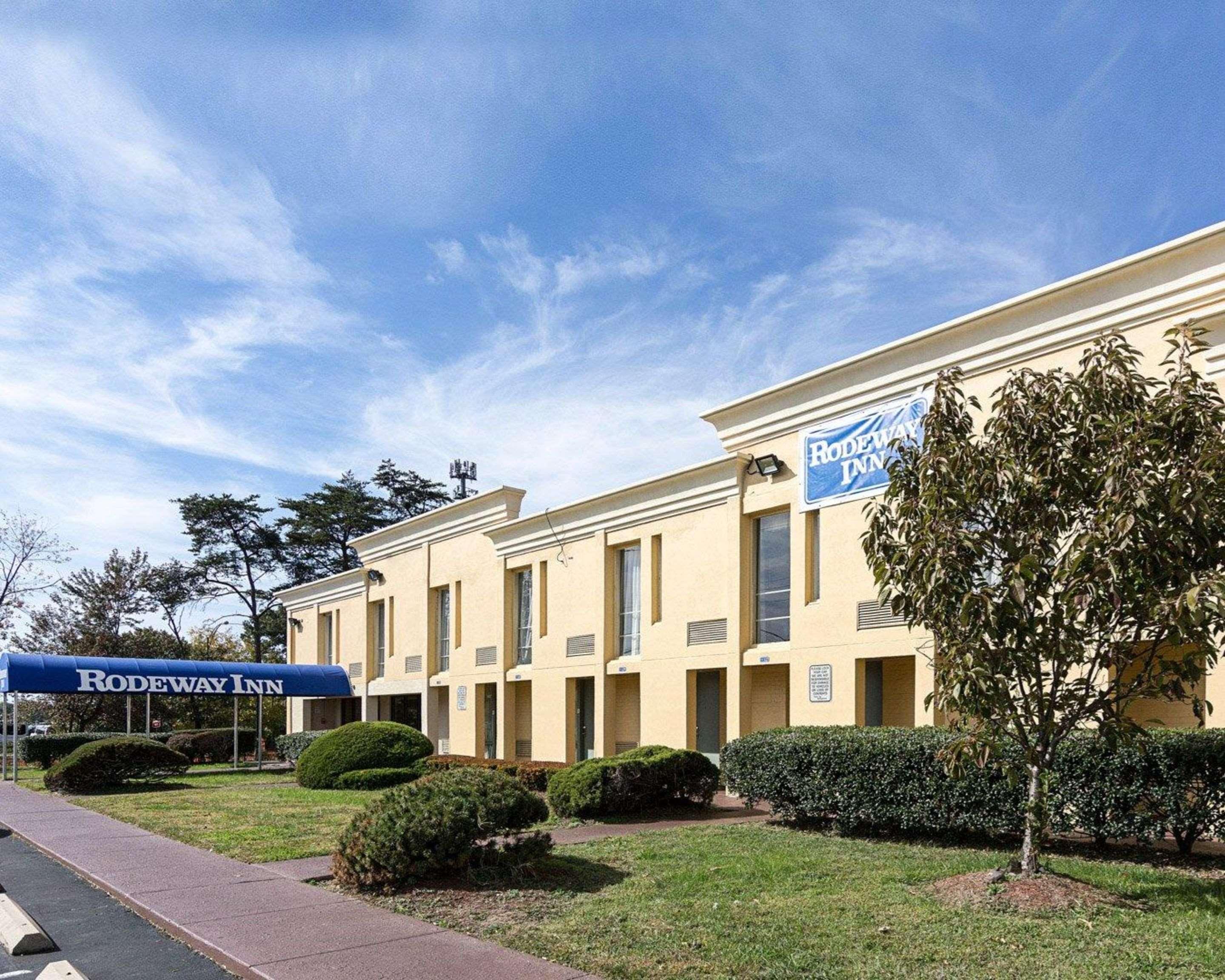 Rodeway Inn Joint Base Andrews Area Camp Springs Eksteriør billede